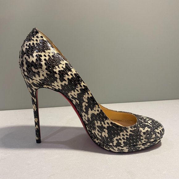 Christian Louboutin sz 37 - Picture 4 of 5